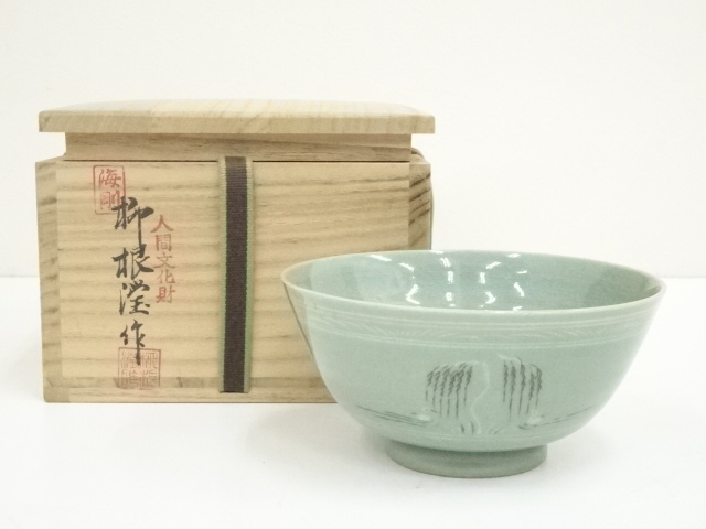 李朝、花三島、筒茶碗、茶道具。帛紗、箱。 李朝、花三島、筒茶碗